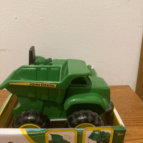 🚜 TOMY John Deere Sandbox Vehicle Toy, 2-Pack - Picture 4 of 4